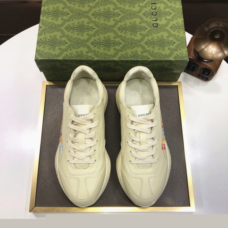 G*u*i casual shoes